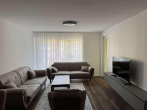 Loni Apartment 2